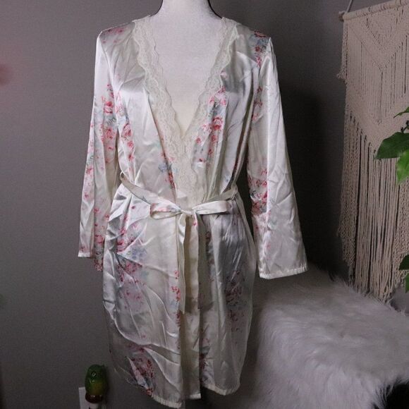 Pink K | Floral Satin Lace Robe Small - Picture 3 of 6